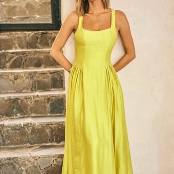 ANTONIO MELANI Lime Green Sleeveless Square-Neck Maxi Dress - Picture 2 of 10